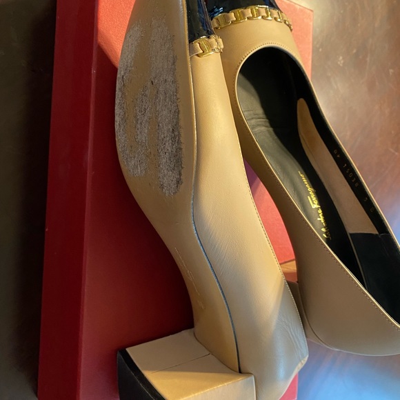 Salvatore Ferragamo low two-tone pumps - Picture 5 of 12